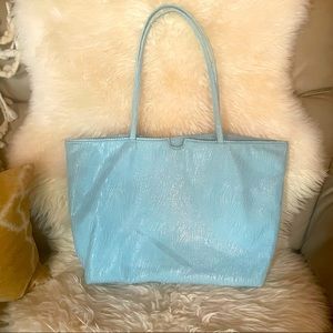FATTO A MANO BY CARLOS FALCHI EMBOSSED IRIDESCENT TOTE 💙